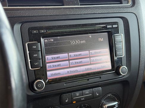 Used 2014 Volkswagen Jetta SE image 19