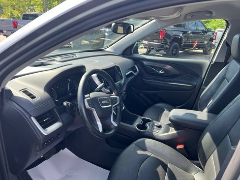 Used 2023 GMC Terrain SLT w/ Tech Package AWD/4WD image 5