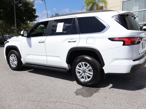 Used 2026 Toyota Sequoia SR5 RWD image 7