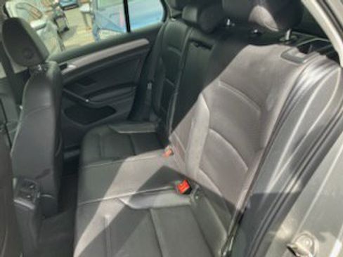 Used 2015 Volkswagen Golf TDI S image 6
