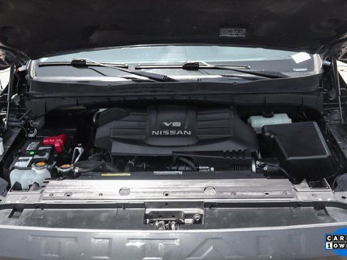 Used 2020 Nissan Titan SV w/ SV Convenience Package image 11