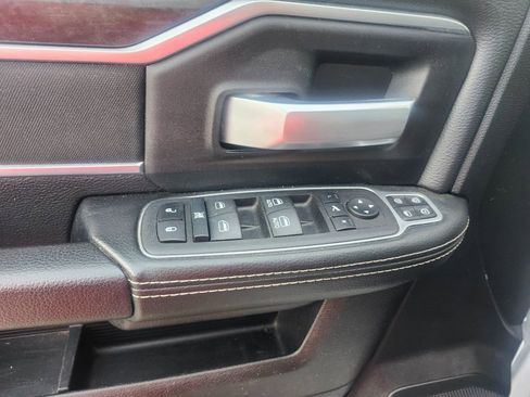 Used 2024 RAM 3500 Big Horn image 12