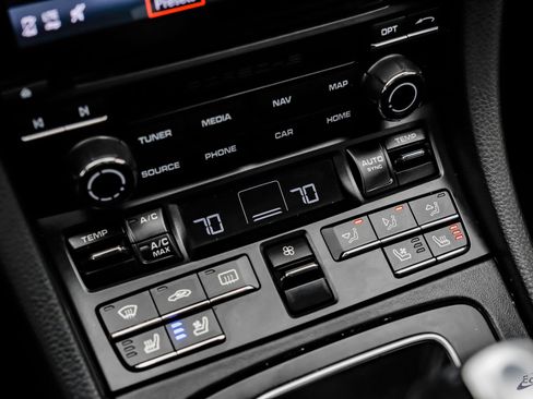 Used 2018 Porsche 911 Carrera 4S image 65