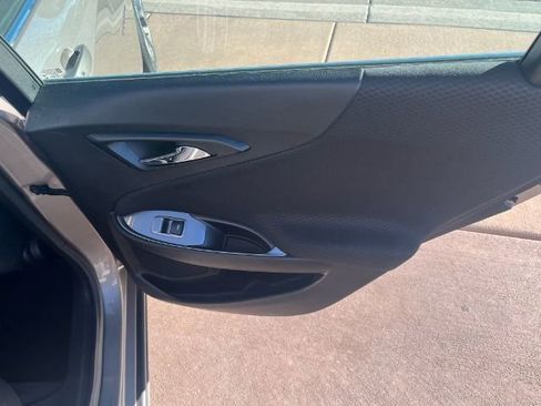 Used 2023 Chevrolet Malibu LT FWD image 16