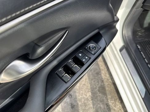Used 2022 Lexus ES 350 image 13