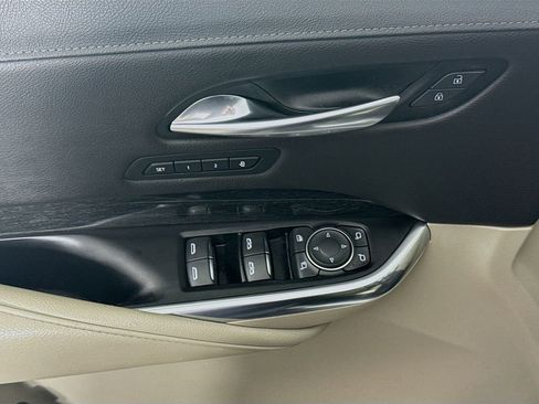 Used 2020 Cadillac XT4 Premium Luxury image 12