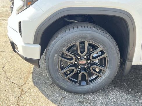 New 2026 GMC Sierra 1500 Elevation image 10