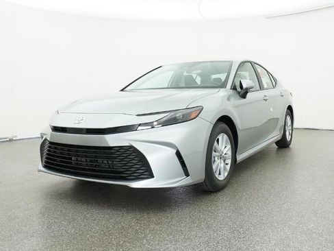 New 2026 Toyota Camry LE image 5
