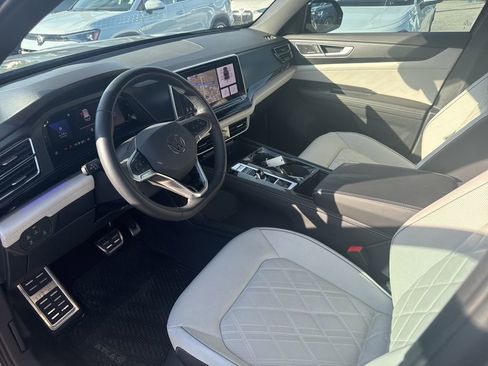 Certified 2025 Volkswagen Atlas Cross Sport SEL Premium R-Line image 2