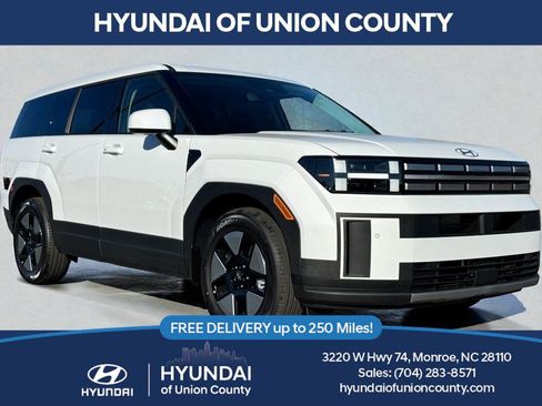 New 2026 Hyundai Santa Fe SE image 1