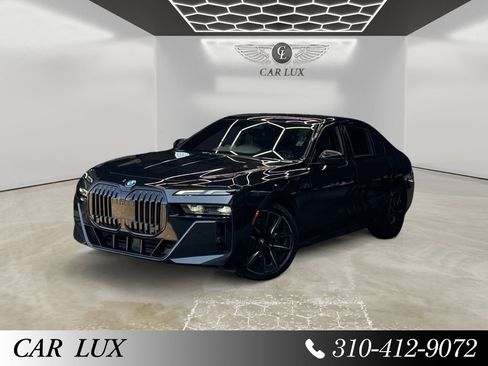 Used 2023 BMW 740i RWD image 1