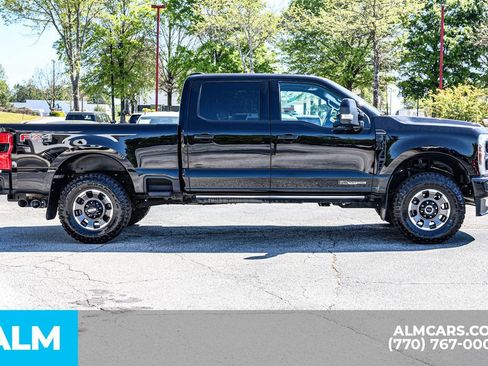 Used 2025 Ford F350 Platinum AWD/4WD image 9