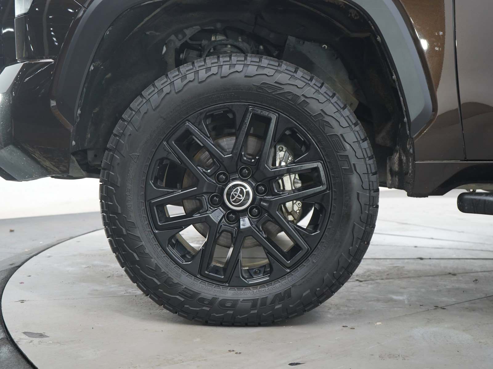 Used 2024 Toyota Tundra Limited AWD/4WD image 27