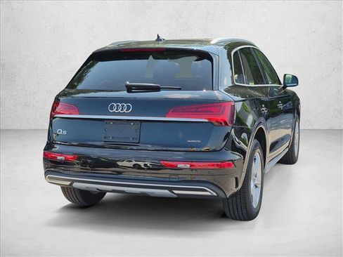 Certified 2023 Audi Q5 2.0T Premium w/ Convenience Package AWD/4WD image 5
