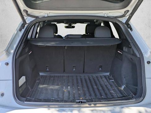 Used 2025 Audi SQ5 Prestige AWD/4WD image 6
