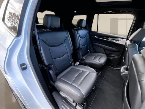 Used 2022 Cadillac XT6 Premium Luxury w/ Technology Package image 29