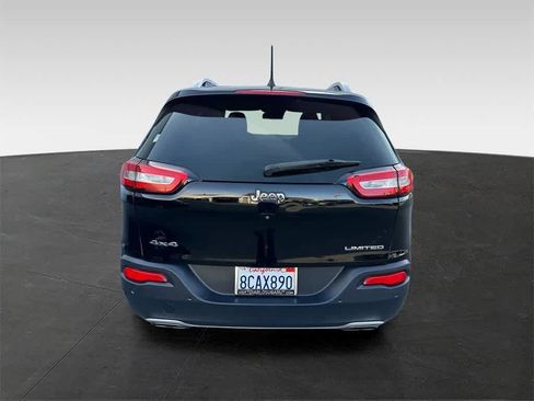 Used 2018 Jeep Cherokee Limited w/ Technology Group image 5