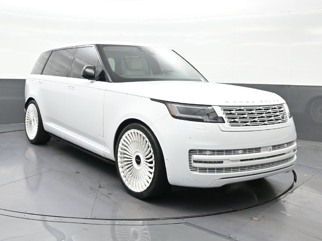 Used 2024 Land Rover Range Rover Long Wheelbase SE AWD/4WD image 7