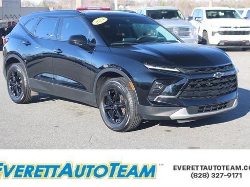 Used 2024 Chevrolet Blazer LT w/ Convenience Package image 1