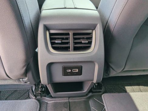 Used 2019 Chevrolet Blazer LT FWD image 34