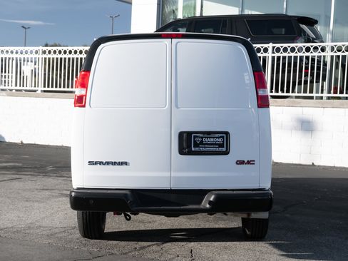 New 2025 GMC Savana 2500 w/ Driver Convenience Package image 9
