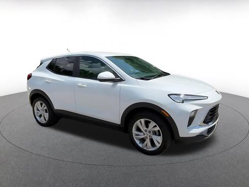 Used 2025 Buick Encore GX Preferred FWD image 2