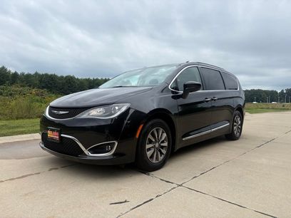 Used 2020 Chrysler Pacifica Touring-L Plus