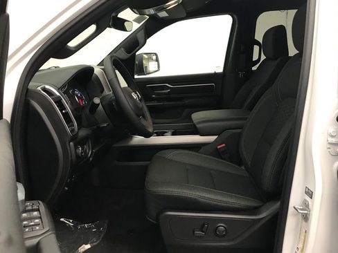 New 2026 RAM 1500 4x4 Crew Cab image 12