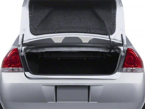 Used 2010 Chevrolet Impala LTZ image 15