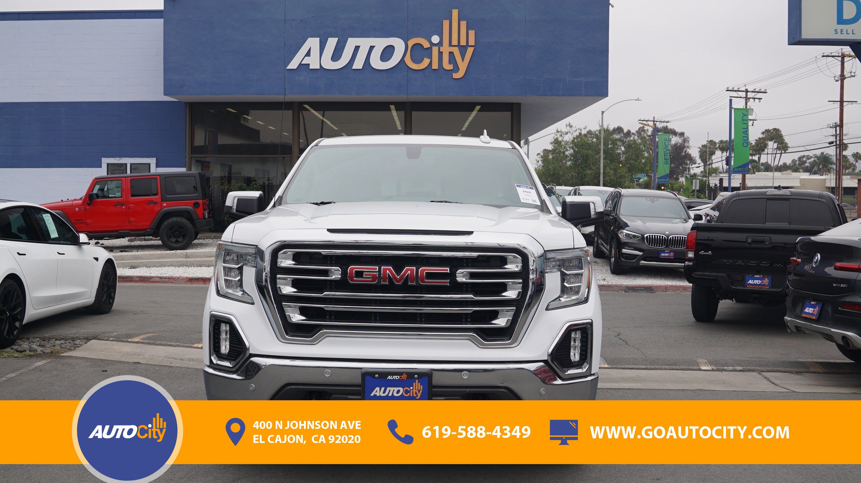 Used 2020 GMC Sierra 1500 SLT w/ SLT Premium Package RWD image 4