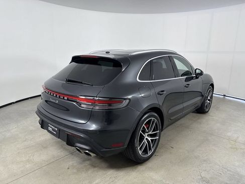 Certified 2024 Porsche Macan S AWD/4WD image 7