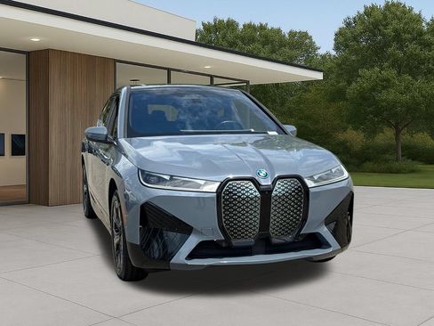 Certified 2024 BMW iX xDrive50 w/ Sport Package AWD/4WD image 5