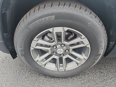 New 2025 GMC Terrain Elevation image 9