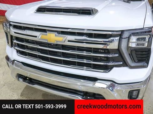 Used 2024 Chevrolet Silverado 2500 LTZ w/ LTZ Convenience Package image 27