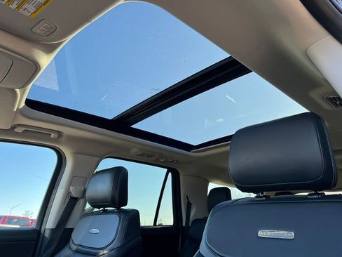 Used 2025 Ford Expedition Max Platinum image 12