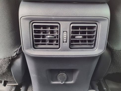Used 2024 Toyota RAV4 LE AWD/4WD image 16