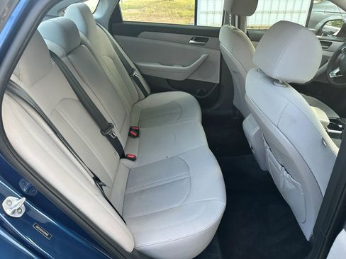 Used 2019 Hyundai Sonata SE image 18