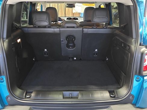 Used 2022 Jeep Renegade Trailhawk w/ Sun/Sound Group image 17