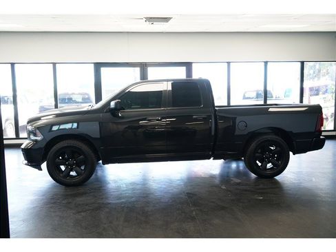 Used 2015 RAM 1500 Express w/ Black Ram 1500 Express Group RWD image 4