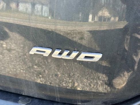 Used 2022 Ford Edge Titanium image 8