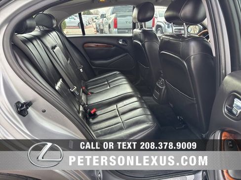 Used 2007 Jaguar S-TYPE 3.0 image 16