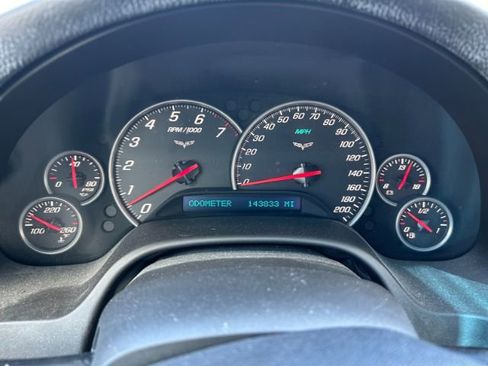 Used 2006 Chevrolet Corvette Base w/ Preferred Equipment Group image 15