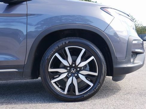 Used 2022 Honda Pilot Touring image 11
