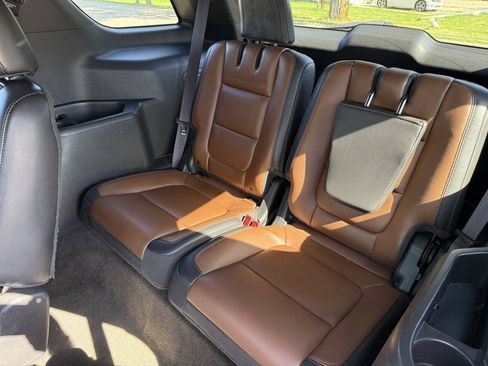 Used 2013 Ford Explorer Limited AWD/4WD image 2