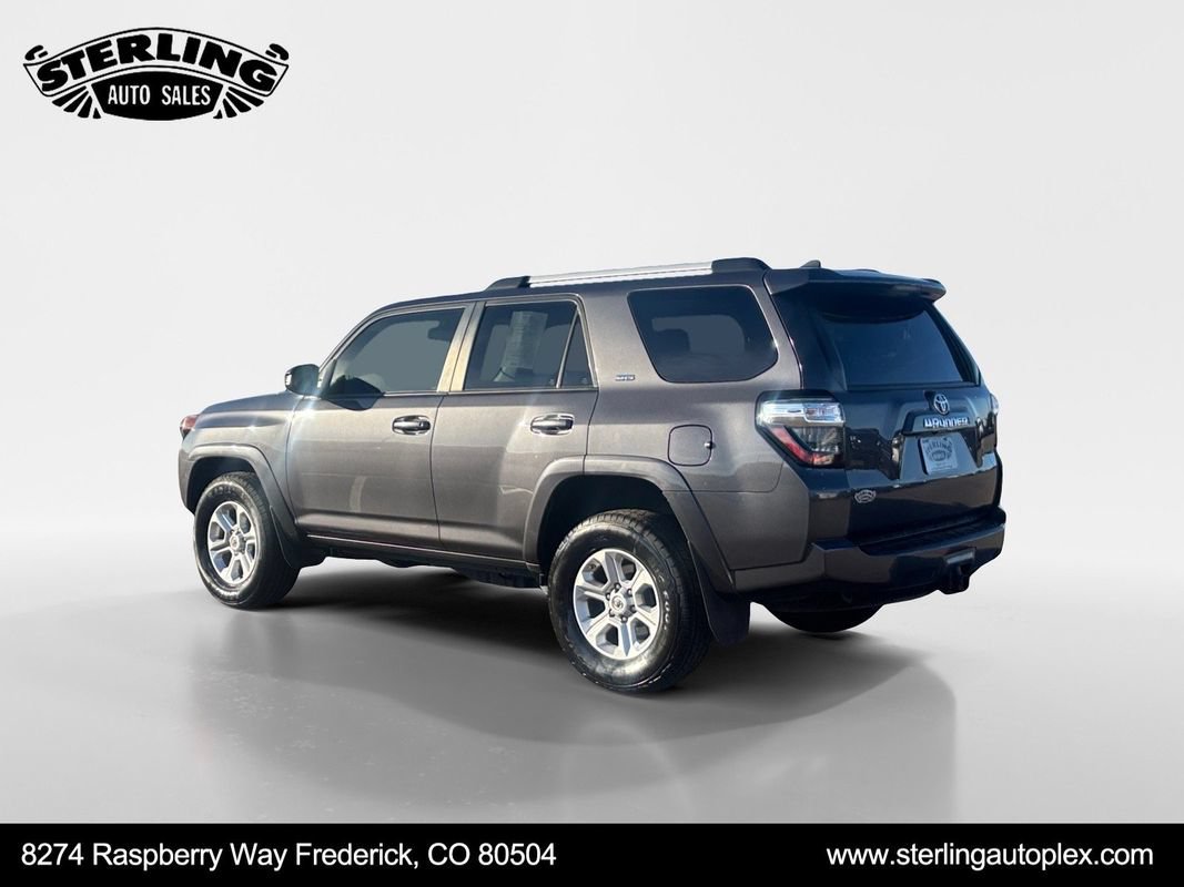 Used 2021 Toyota 4Runner SR5 AWD/4WD image 3