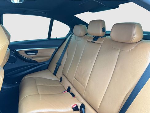 Used 2018 BMW 330i xDrive Sedan w/ M Sport Package AWD/4WD image 36