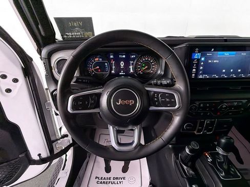 Used 2024 Jeep Wrangler Unlimited Sahara AWD/4WD image 11