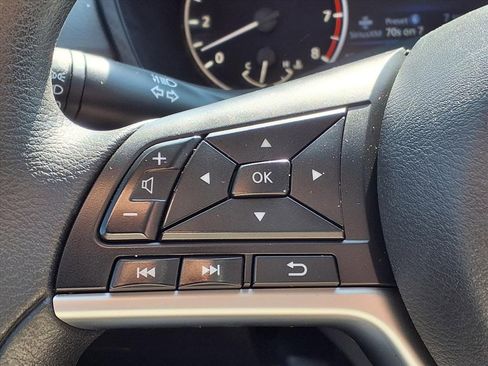 Used 2022 Nissan Altima 2.5 SV image 15