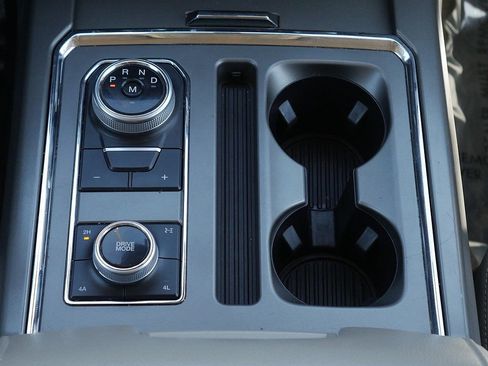 Used 2020 Ford Expedition Max XLT AWD/4WD image 25