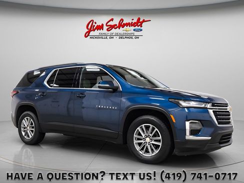 Used 2023 Chevrolet Traverse LT FWD image 1